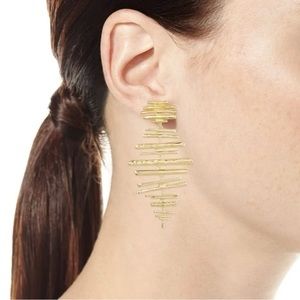 Kendra Scott Rylan Statement Earrings in Gold Signed firm price